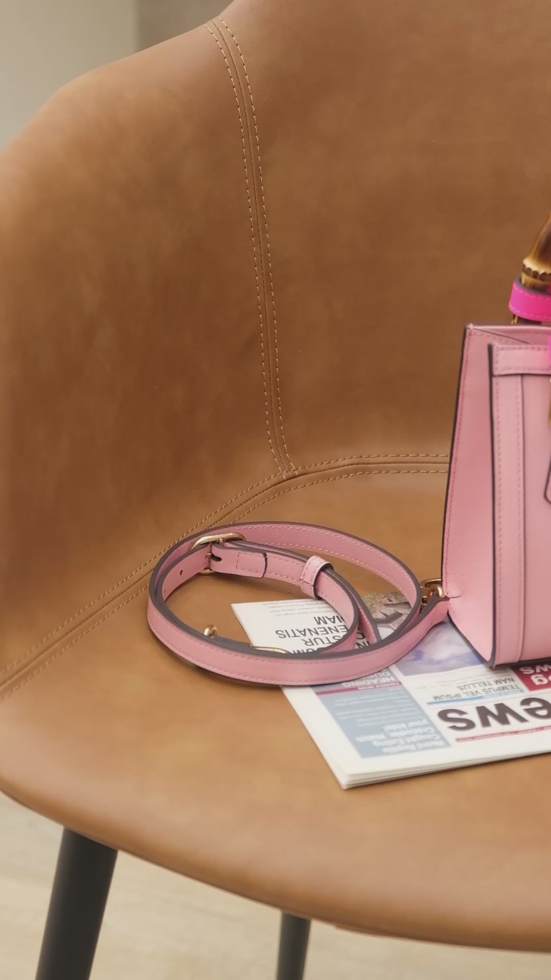 Petit sac fourre-tout Diana de Gucc ! en cuir rose thé