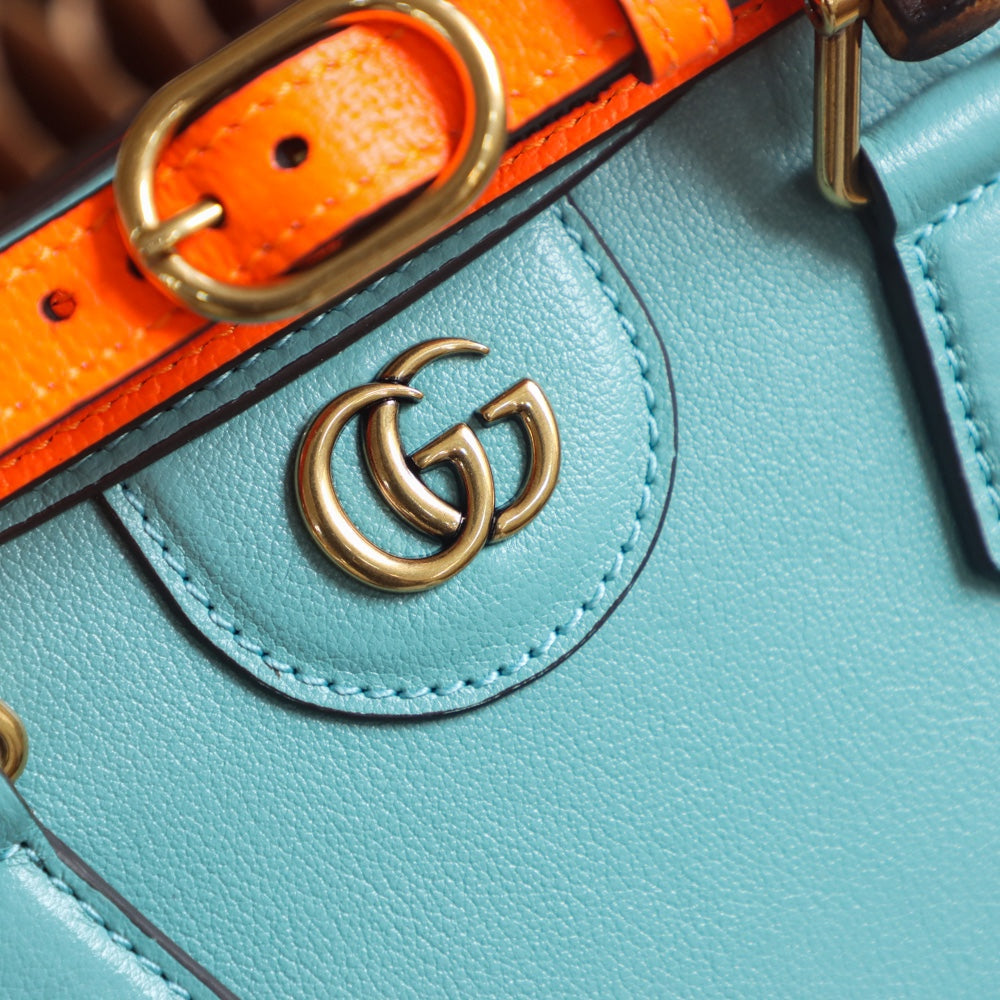Petit sac fourre-tout Diana de Gucc ! en cuir bleu ciel foncé