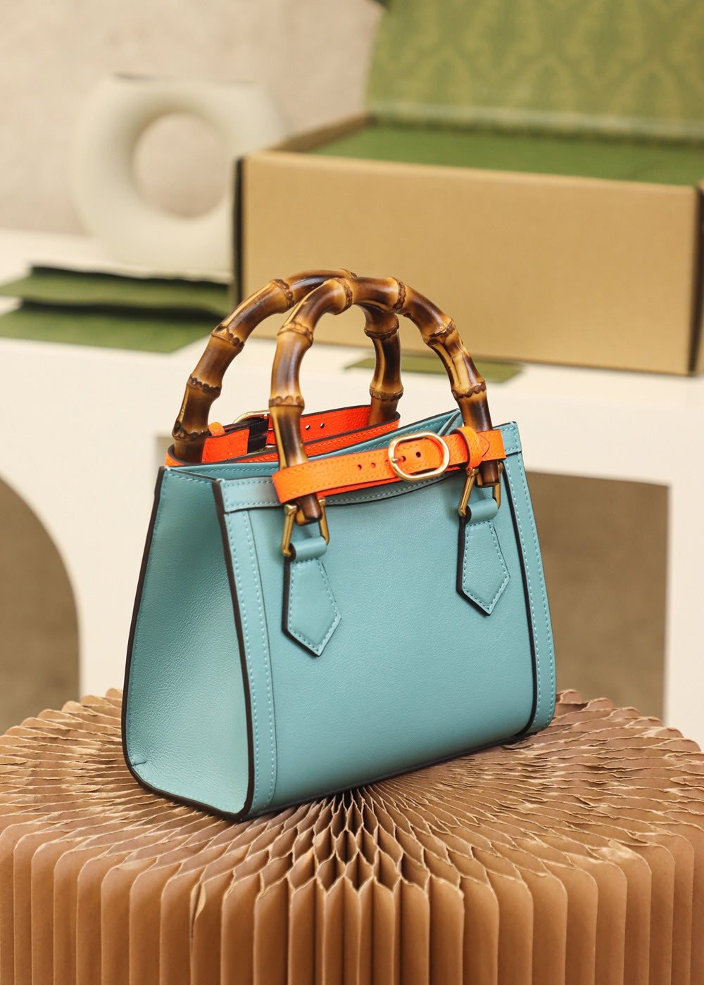 Petit sac fourre-tout Diana de Gucc ! en cuir bleu ciel foncé