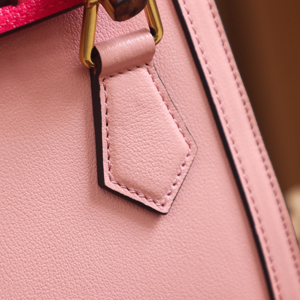 Petit sac fourre-tout Diana de Gucc ! en cuir rose thé