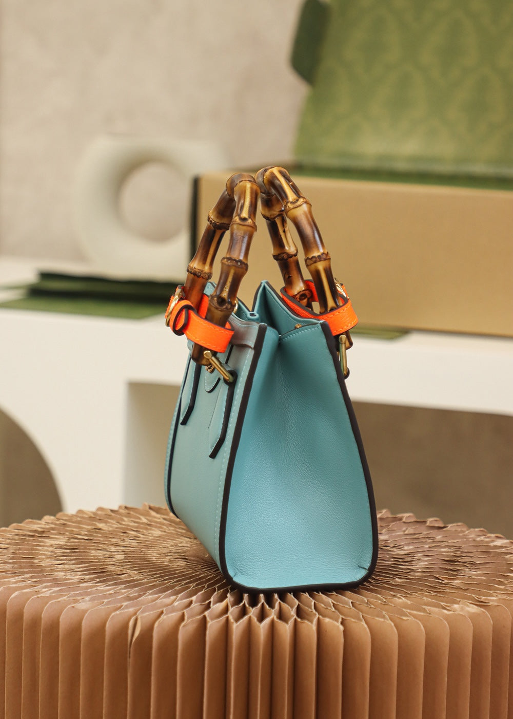 Petit sac fourre-tout Diana de Gucc ! en cuir bleu ciel foncé