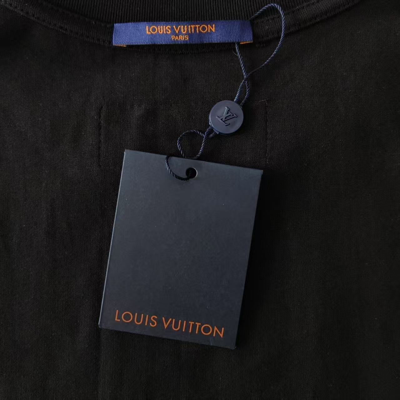 T-shirt à manches courtes avec logo LV
