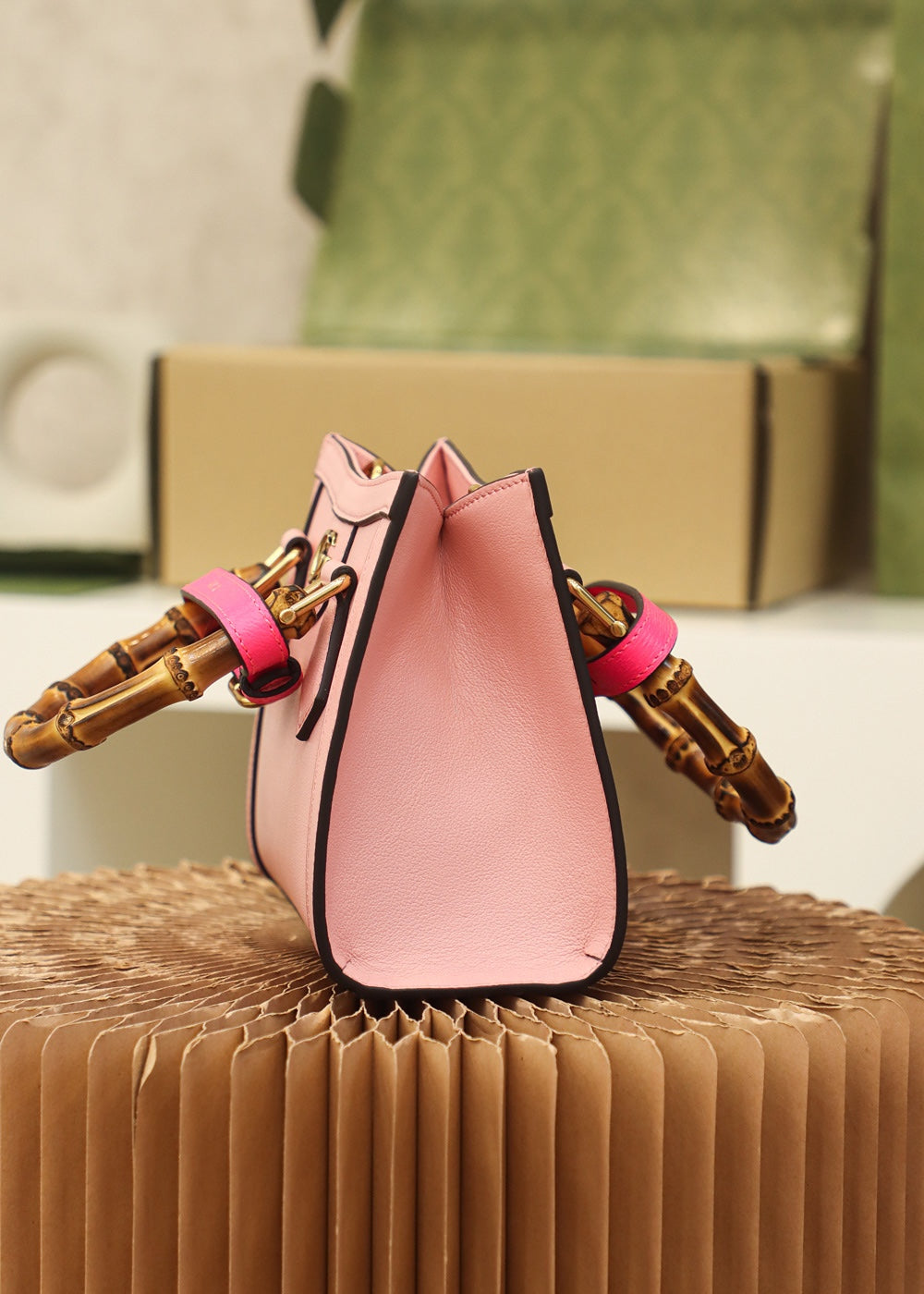 Petit sac fourre-tout Diana de Gucc ! en cuir rose thé