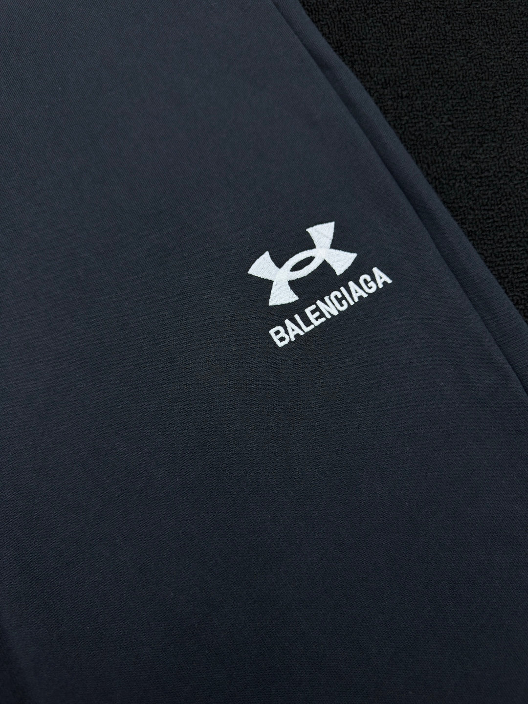 Pantalon de survêtement ample Balenciaga! x Under Armour!