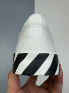 Off-Whit! c/o Virgil Abloh