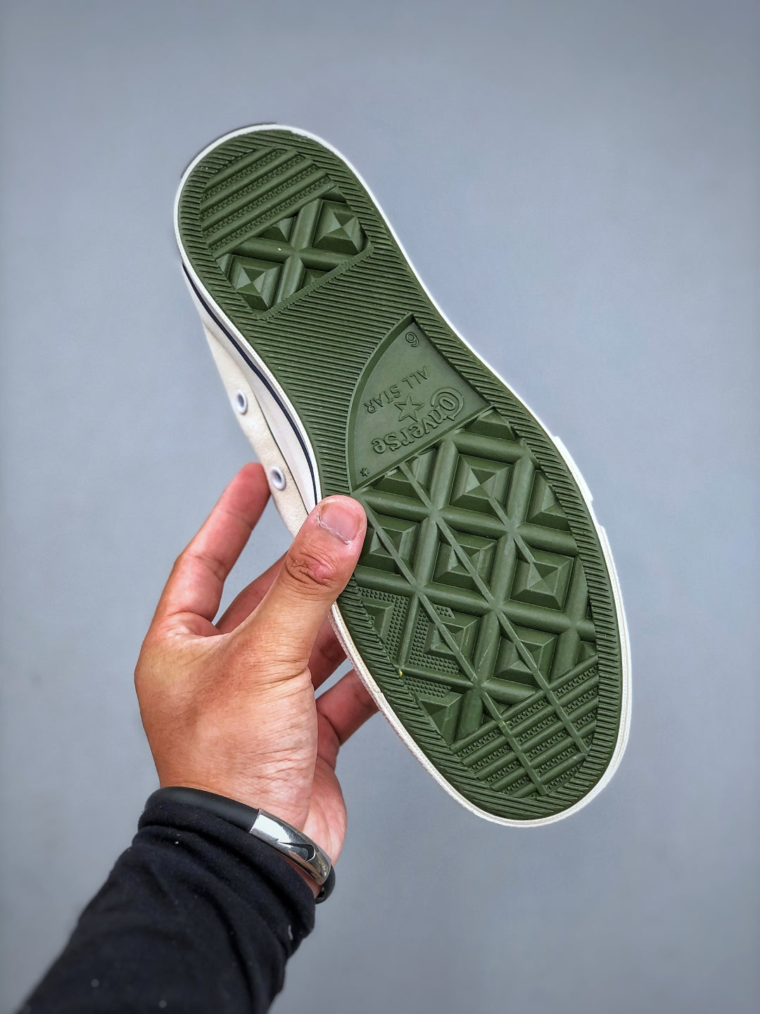 Convers! X Undefeated Chuck 70 Mid Sneakers