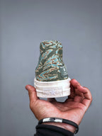 Convers! X Undefeated Chuck 70 Mid Sneakers