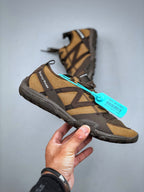 New Balanc! MT10 Sneaker