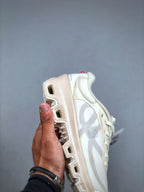 Loew! x OnCloudventu! 2.0 sneaker