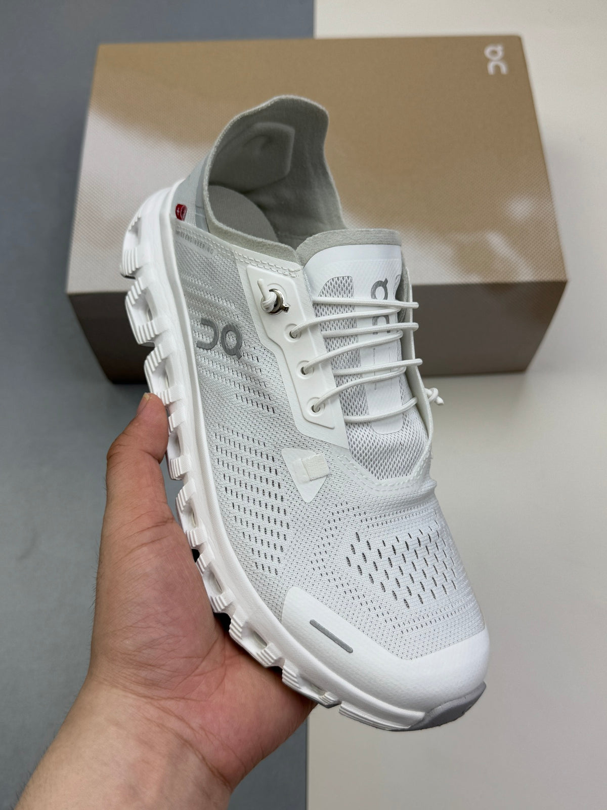 On Clou! 6 Push Sneaker