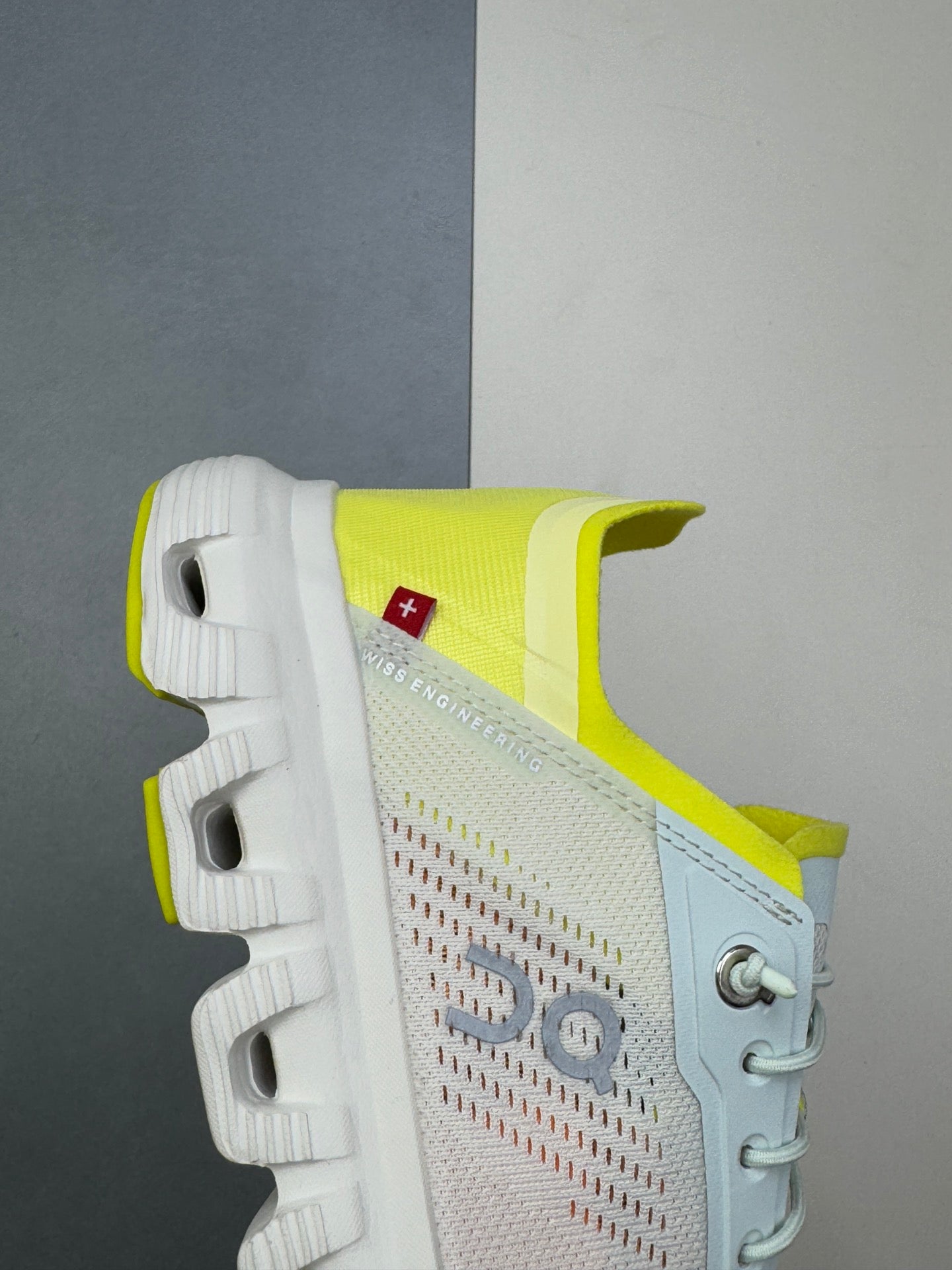 On Clou! 6 Push Sneaker