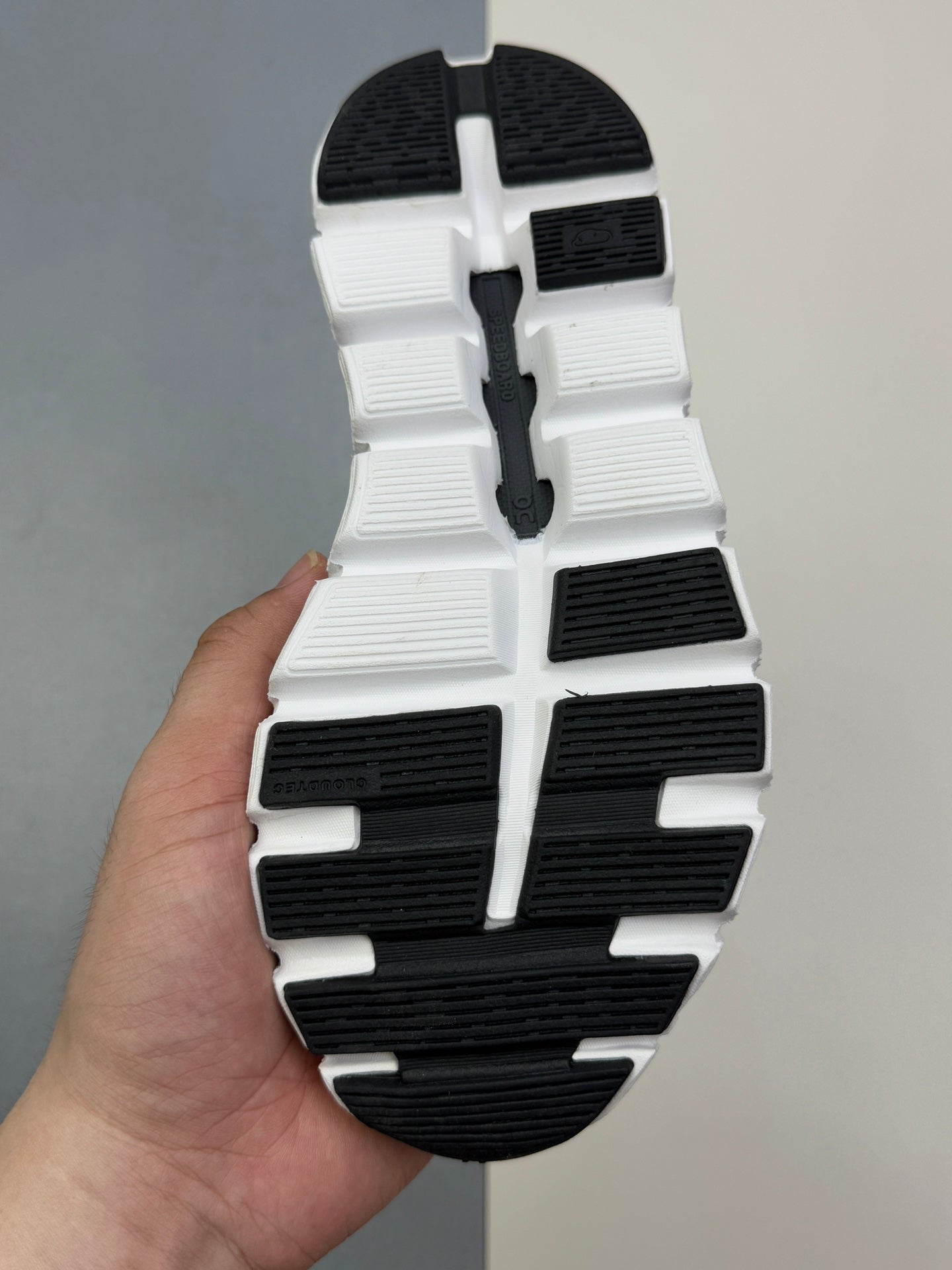 Sur Clou! 6 Push Sneaker