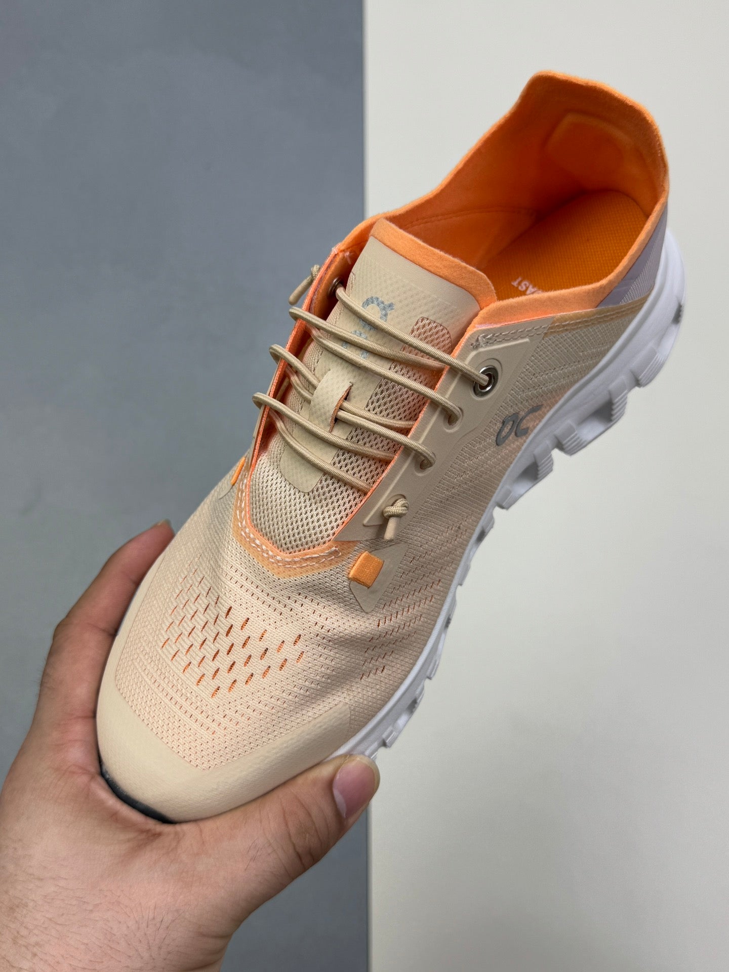 Sur Clou! 6 Push Sneaker