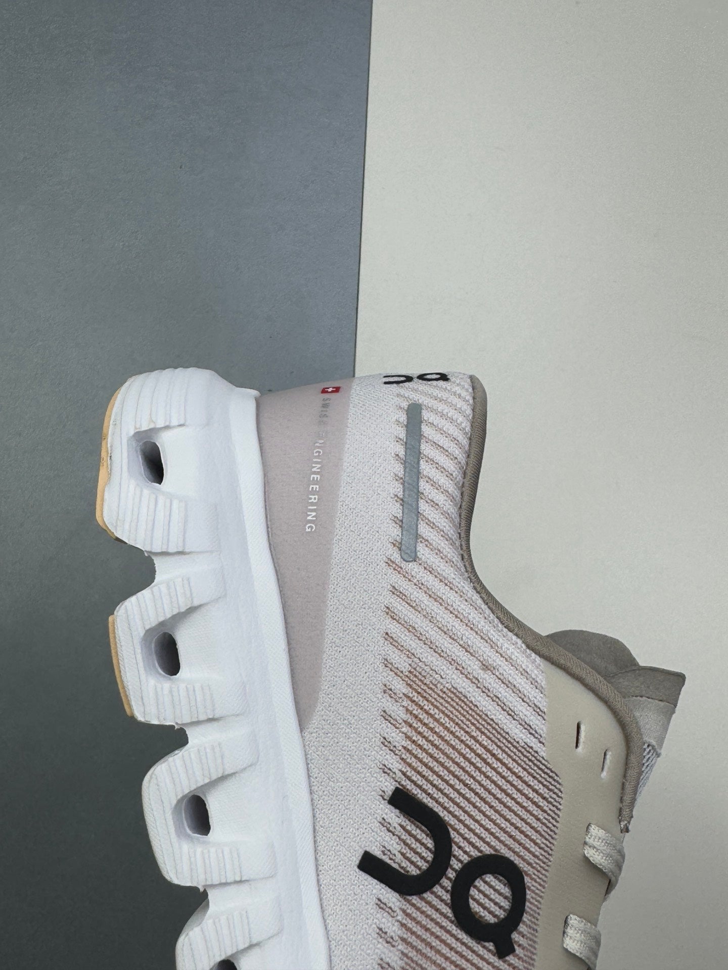 On Clou! 6 Push Sneaker
