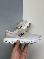 On Clou! 6 Push Sneaker