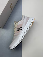 On Clou! 6 Push Sneaker