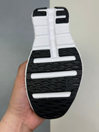 On Runni! x Loew! Cloudtilt 2.0 sneaker