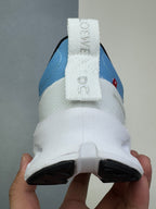 On Runni! x Loew! Cloudtilt 2.0 sneaker