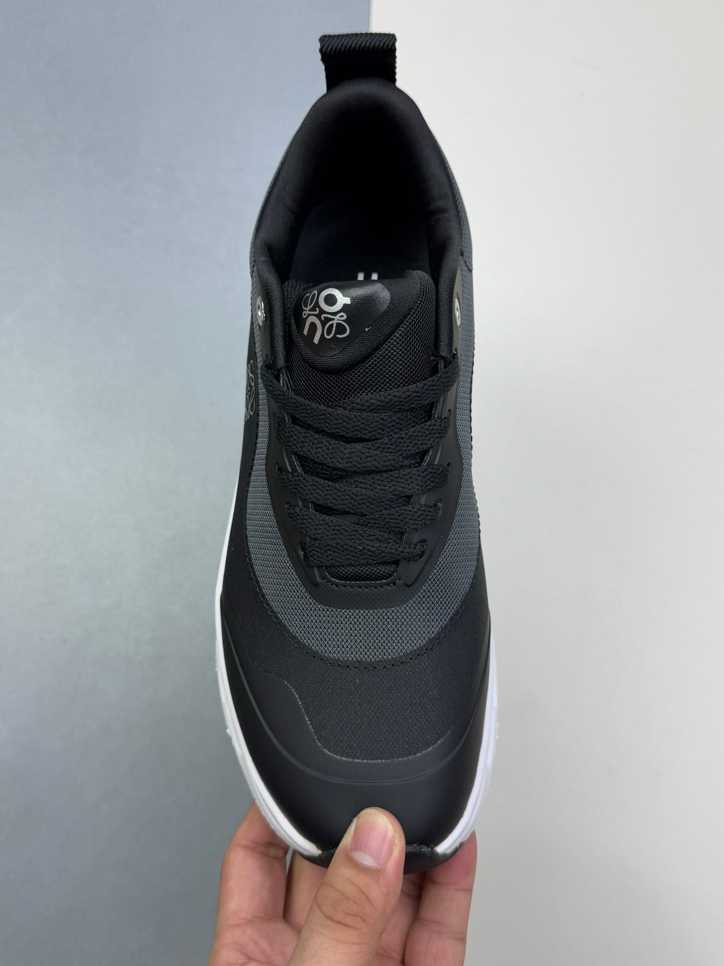 On Runni! x Loew! Cloudtilt 2.0 sneaker