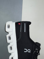 On Clou! 6 Push Sneaker
