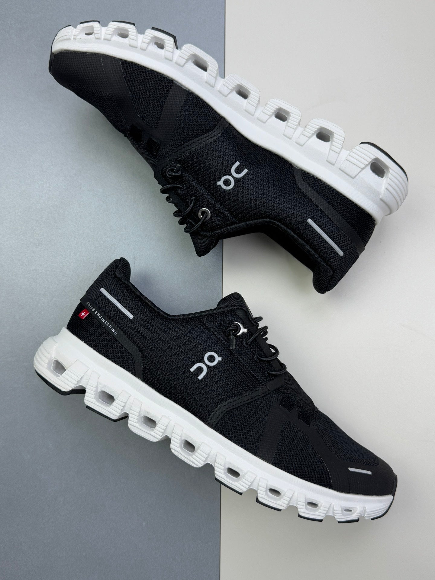 On Clou! 6 Push Sneaker