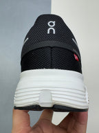 On Clou! 6 Push Sneaker