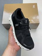 On Clou! 6 Push Sneaker