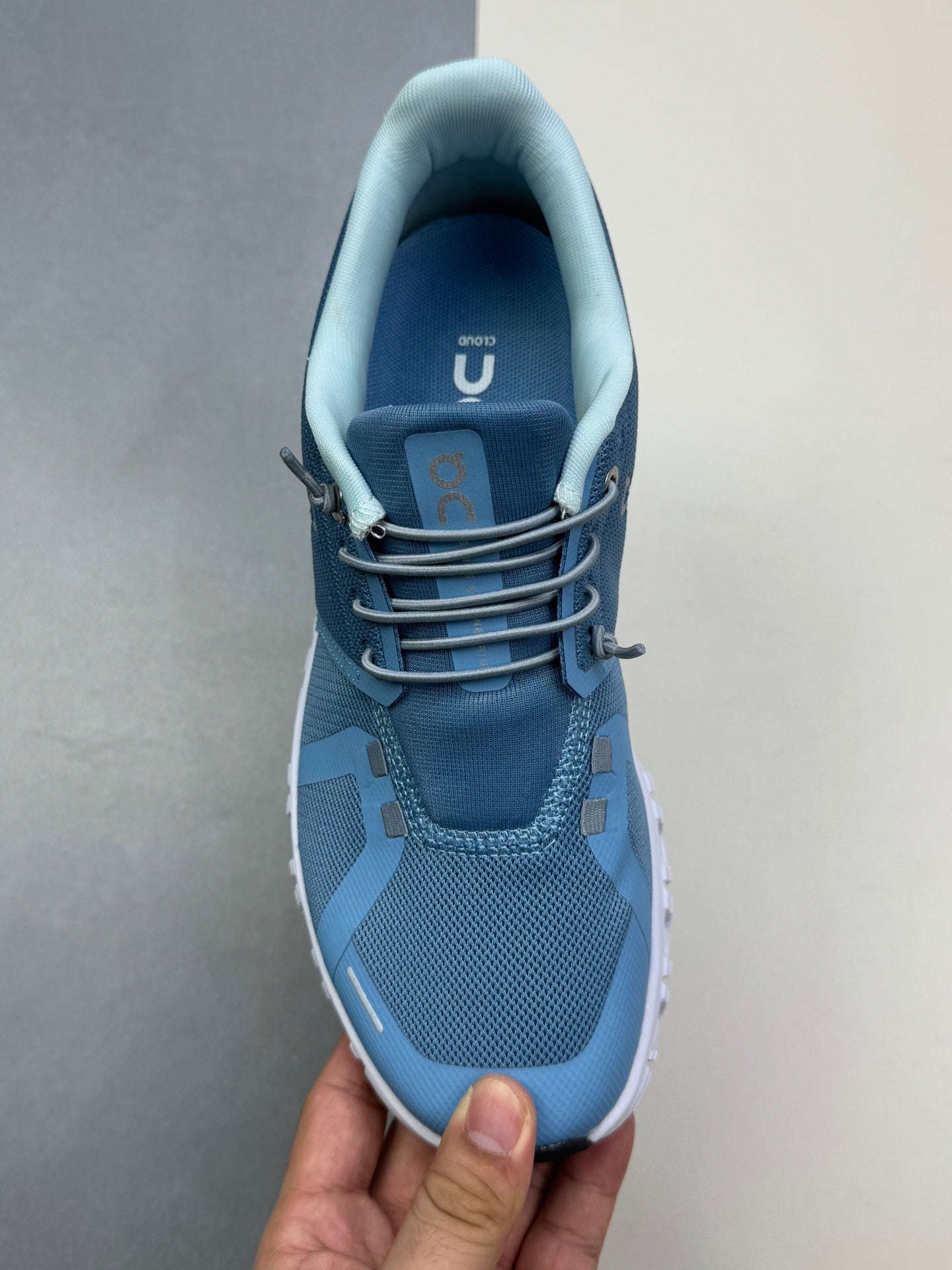 On Clou! 6 Push Sneaker