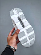 ON Cloudmonst! Void Sneaker