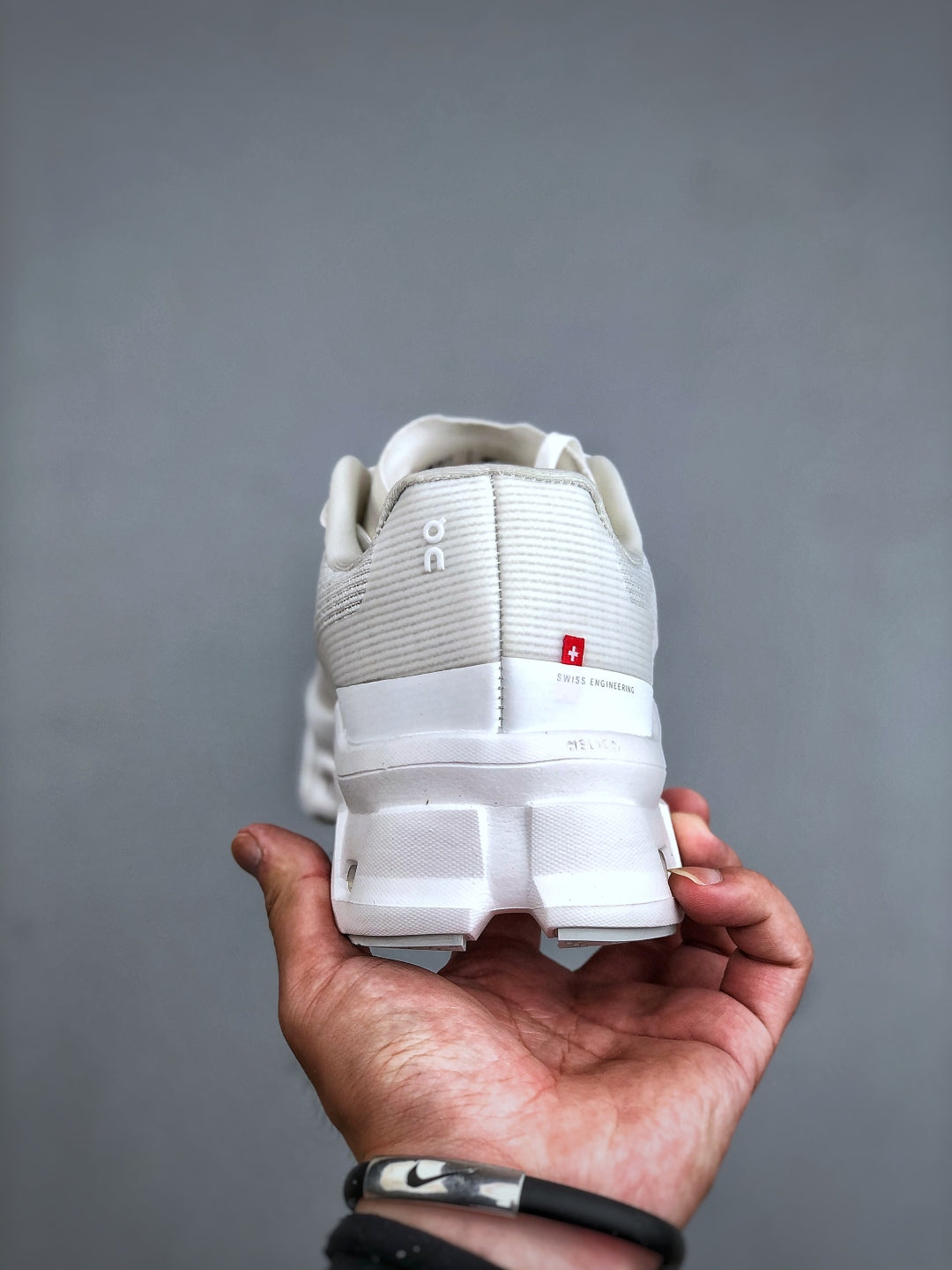 ON Cloudmonst! Void Sneaker