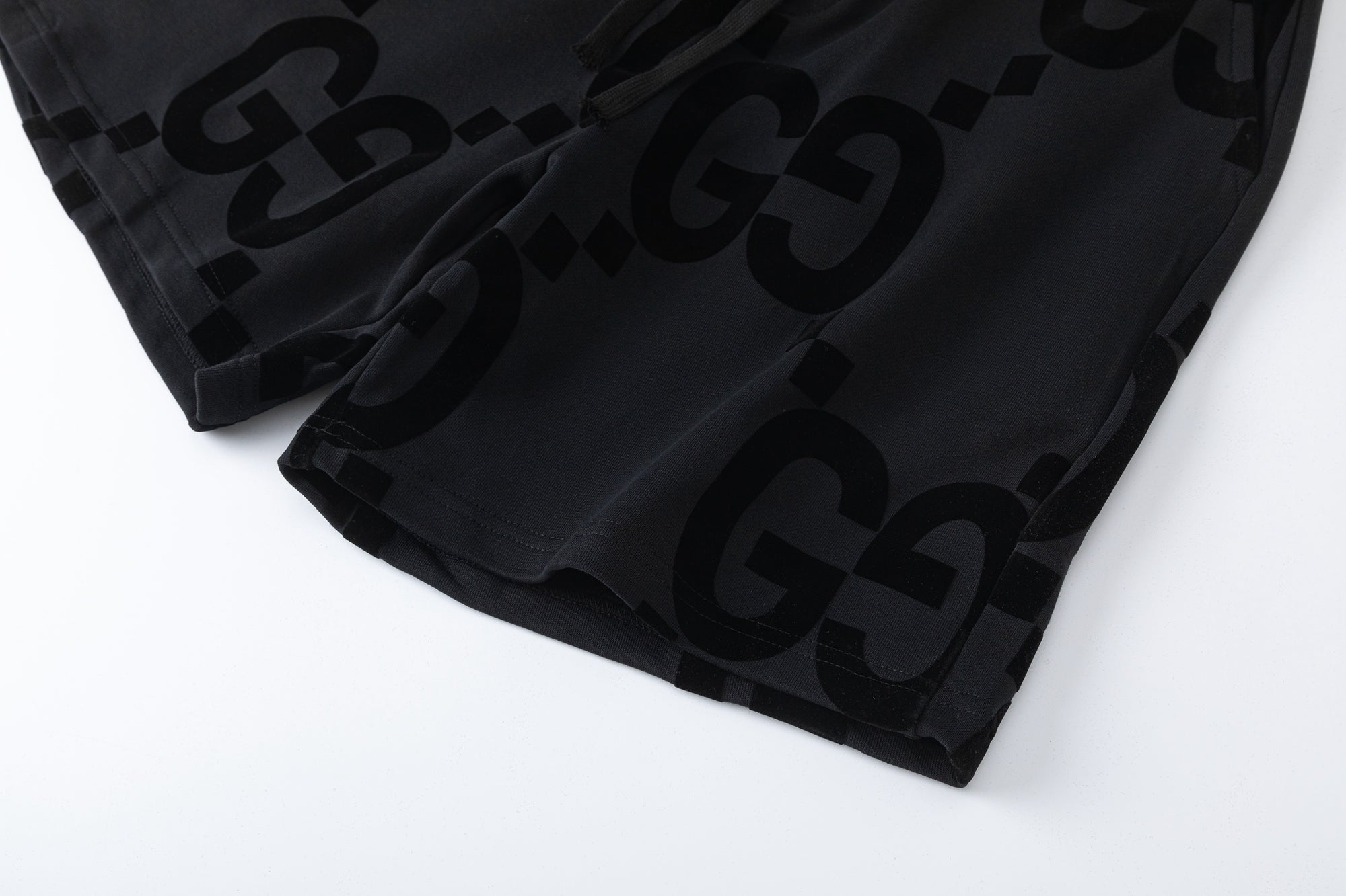 Gucc! G Logo Shorts