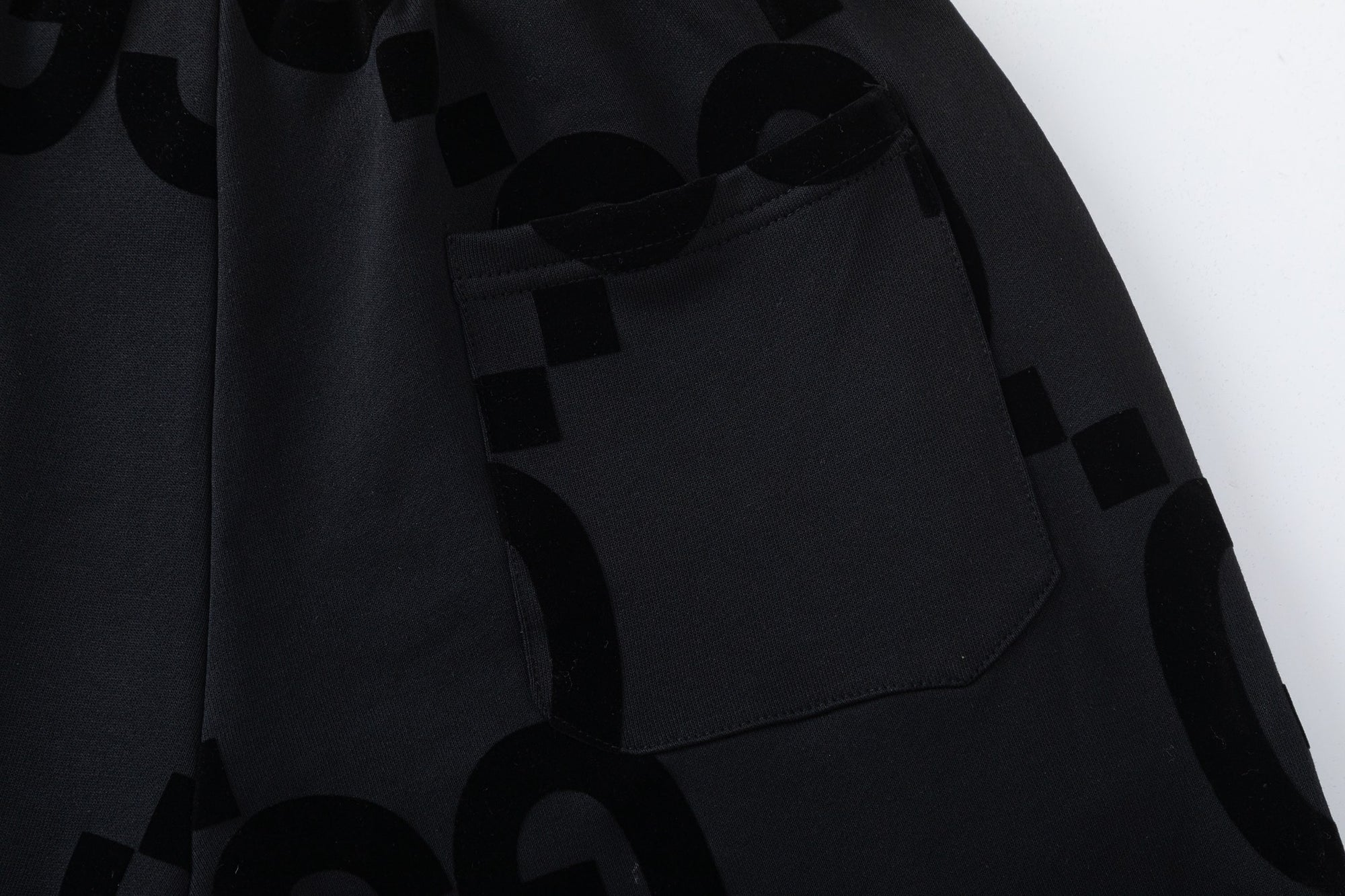 Gucc! G Logo Shorts