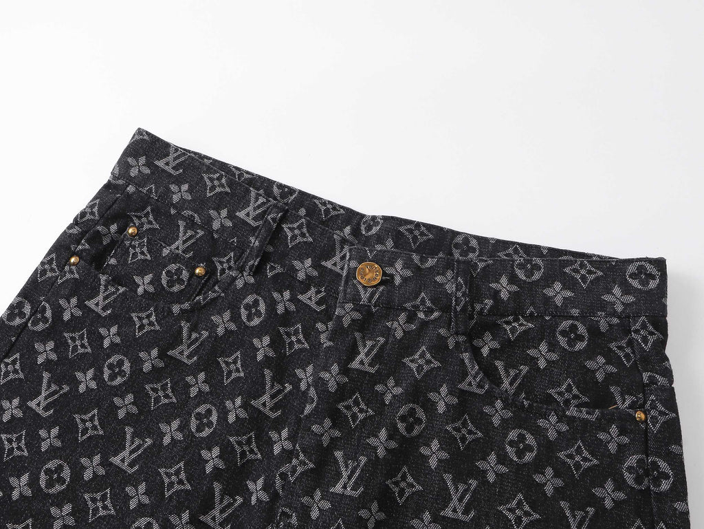 شورت بشعار LV مونوغرام 