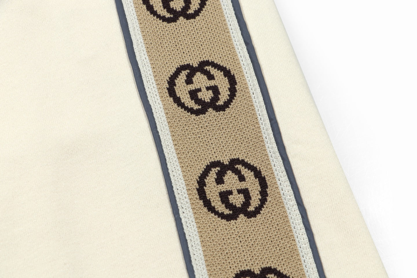 Gucc! G Logo Shorts