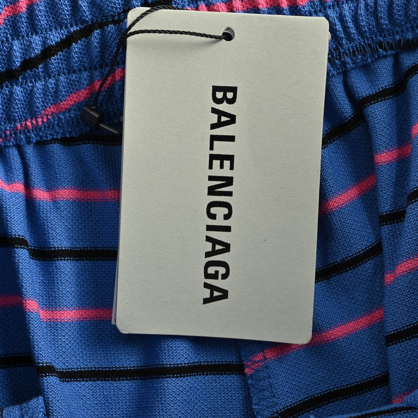 Short Balenciaga avec logo