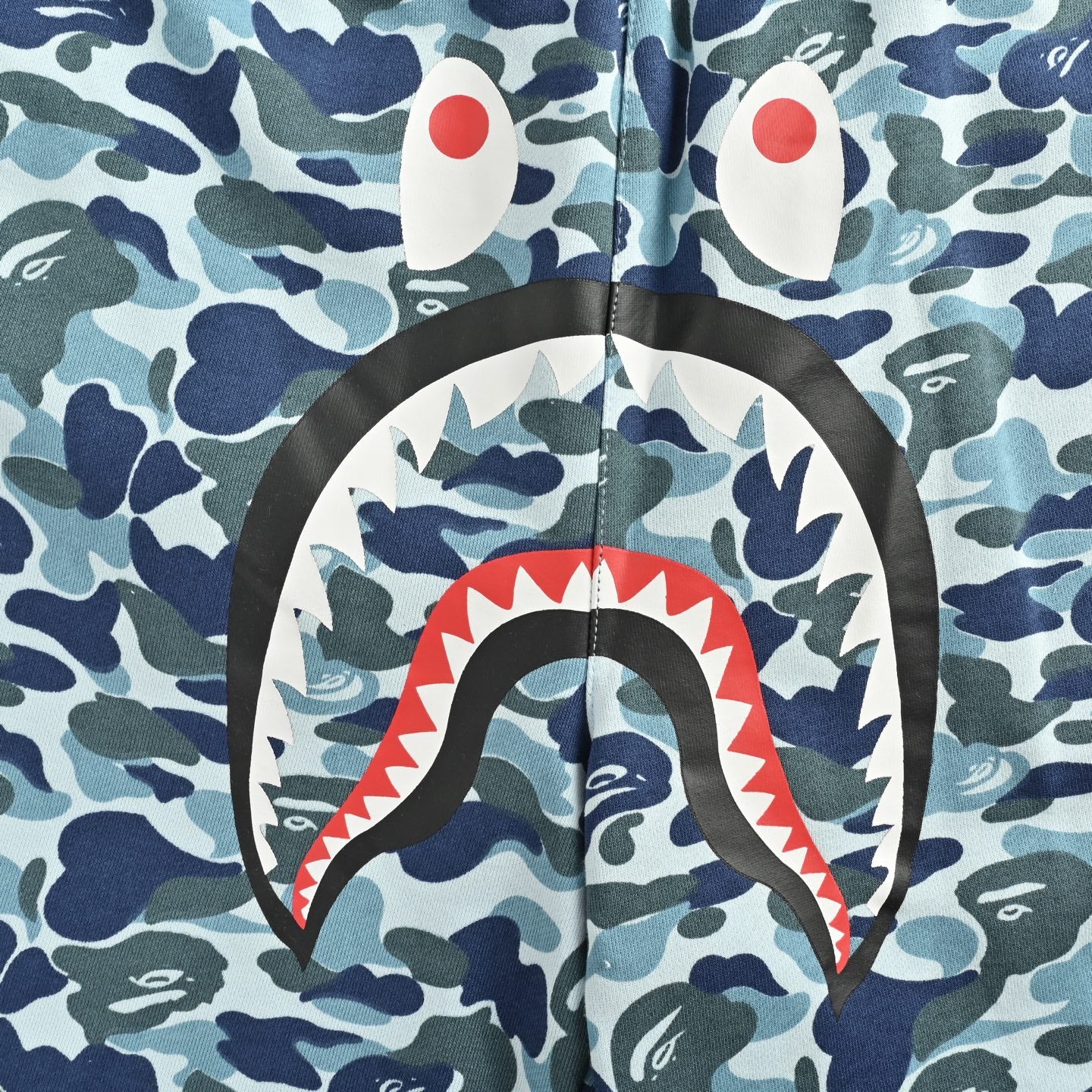 Short camouflage requin Bap! ABC
