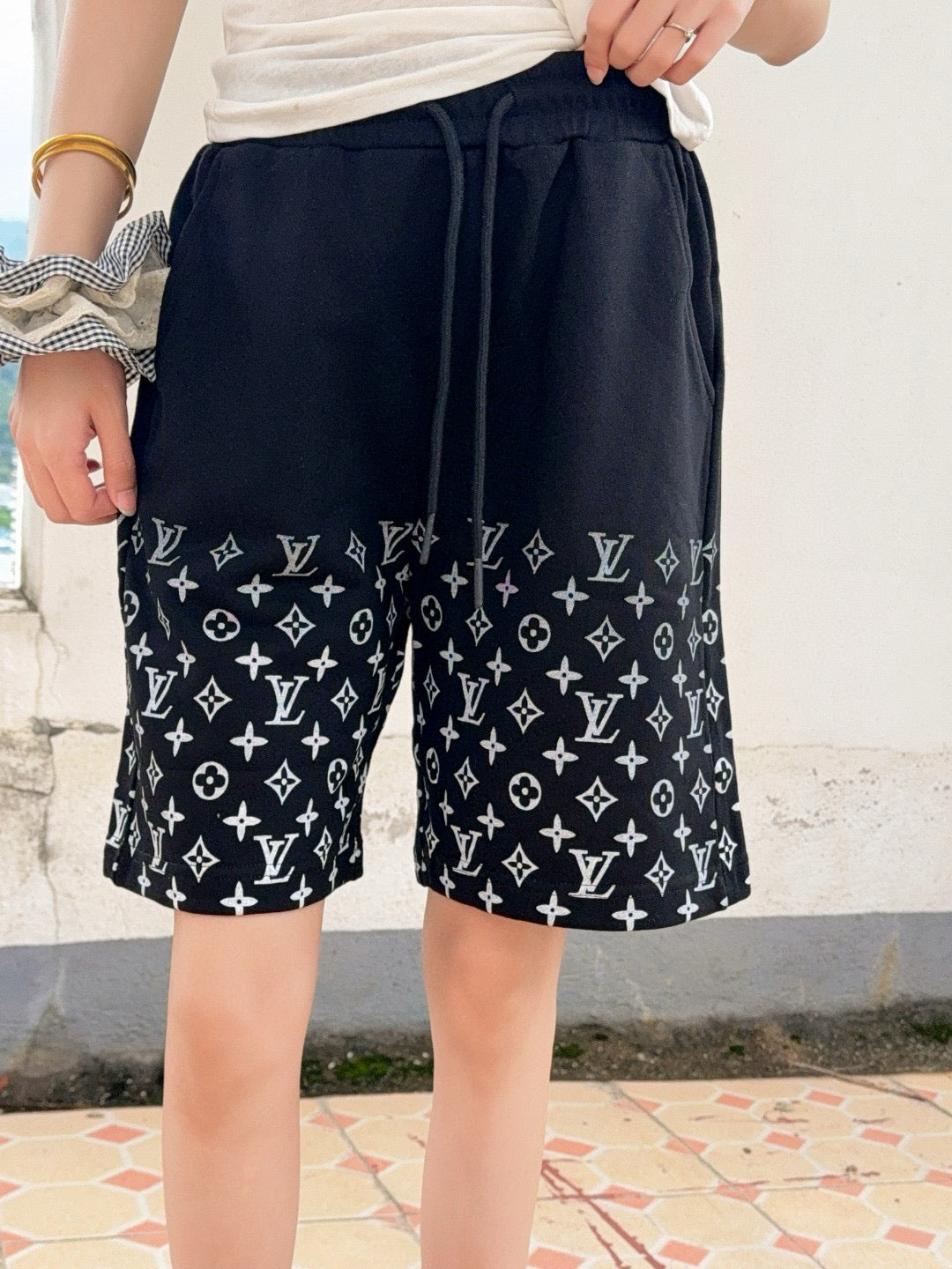 Short avec logo monogramme LV