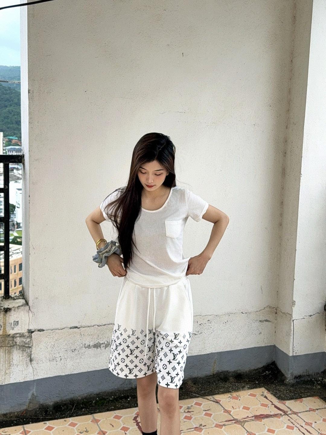 Short avec logo monogramme LV