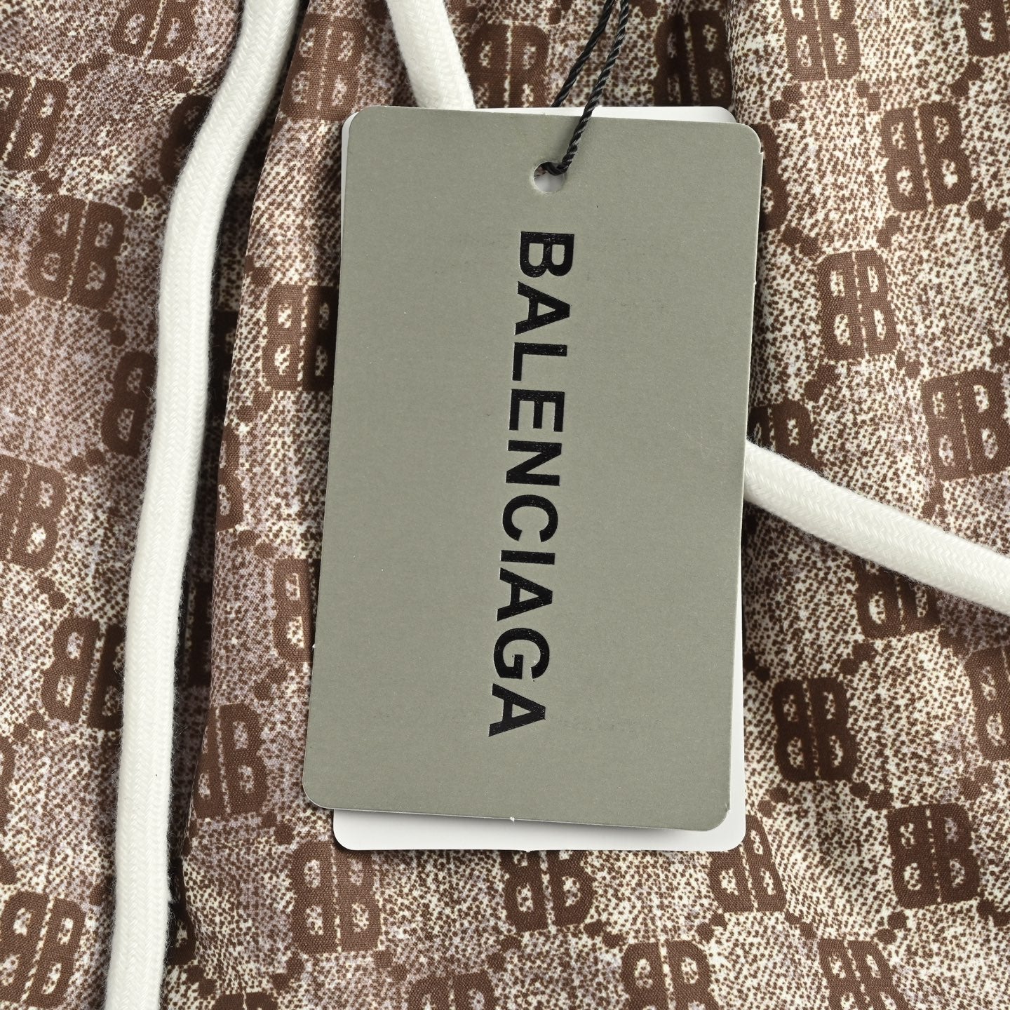 Short Balenciaga! BB Logo