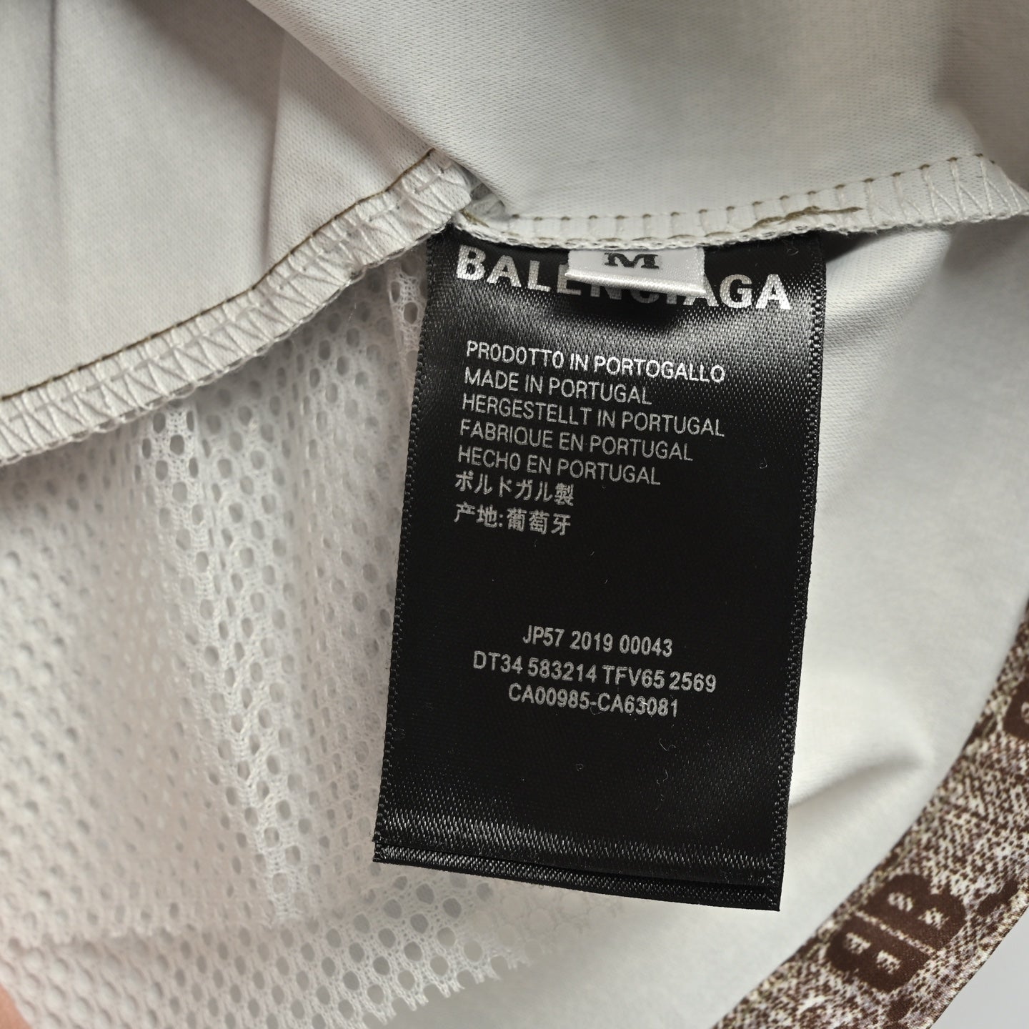 Short Balenciaga! BB Logo