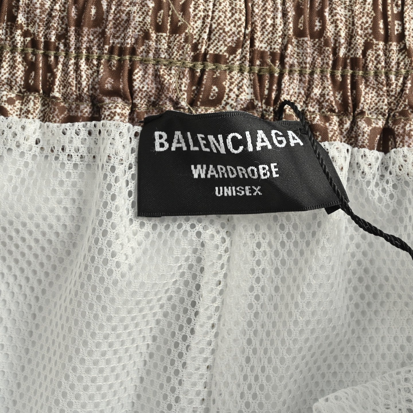 Short Balenciaga! BB Logo
