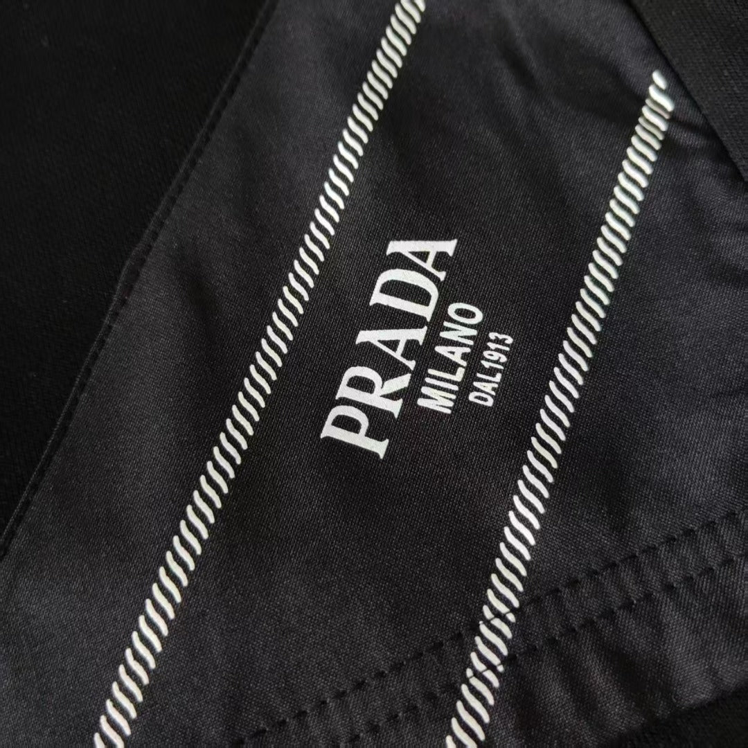 Short avec logo Prad!