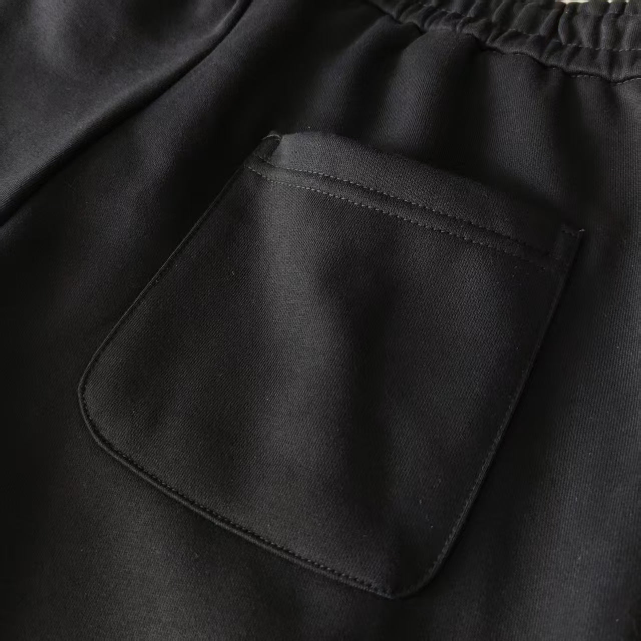 Short avec logo Prad!