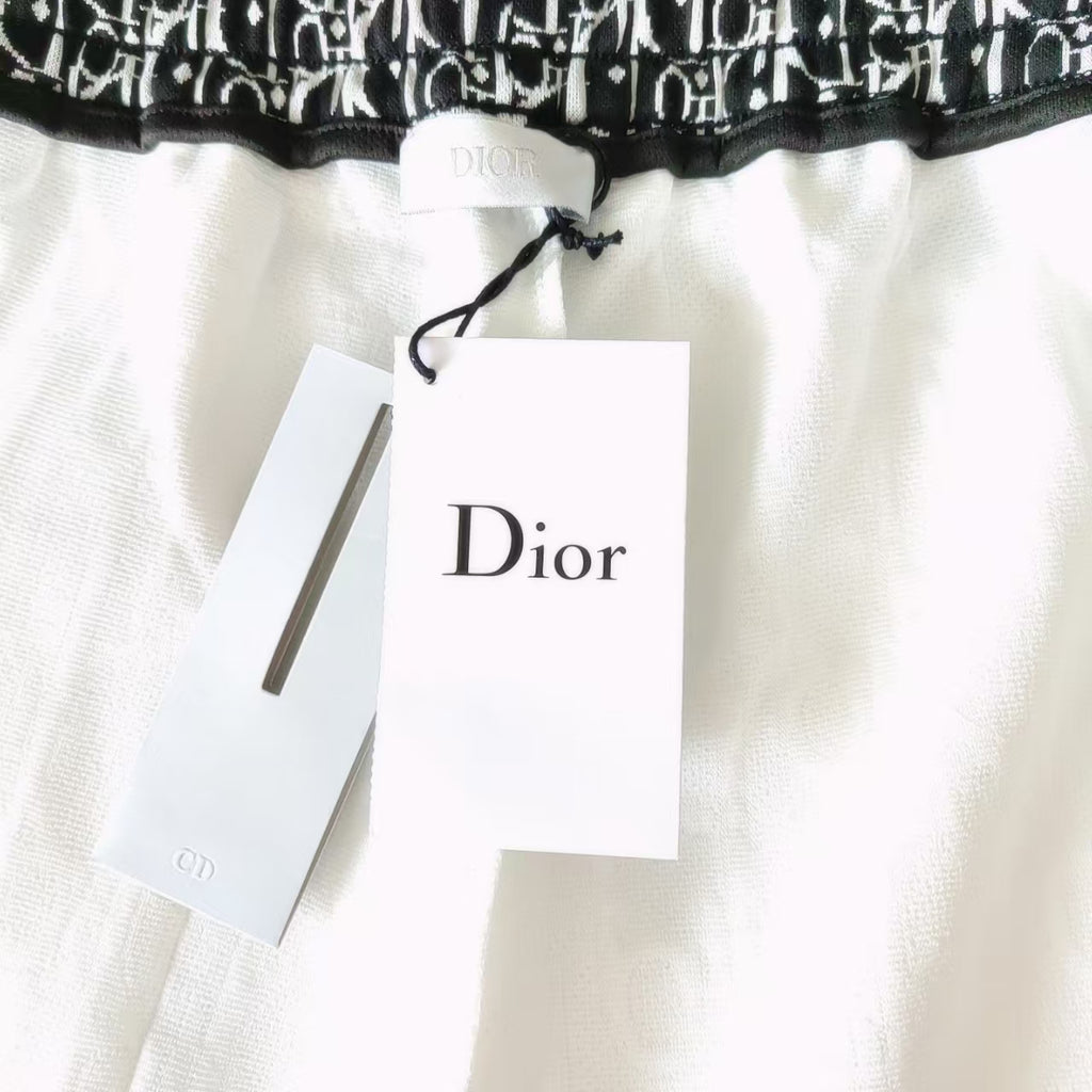 Short Dio! Monogram Logo