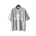 Chemise à manches courtes Balenciaga ! générée par l'IA