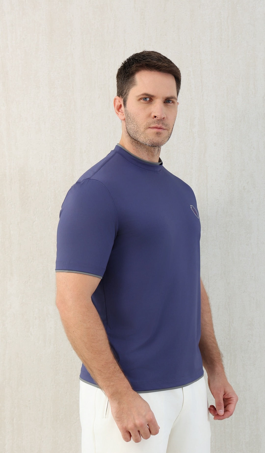 T-shirt ras du cou avec plaque logo Brunello Cucinell!