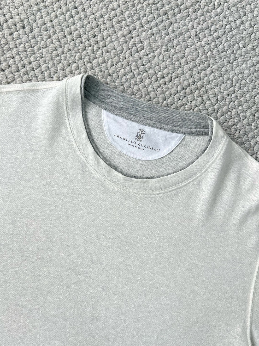 T-shirt à manches courtes et col ras du cou Brunello Cucinell! Fit