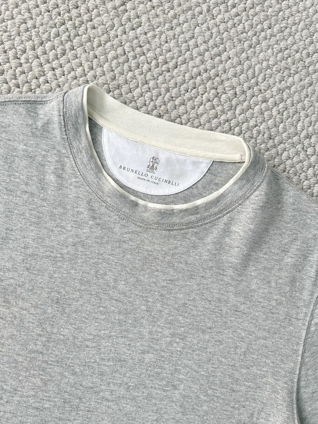 T-shirt à manches courtes et col ras du cou Brunello Cucinell! Fit