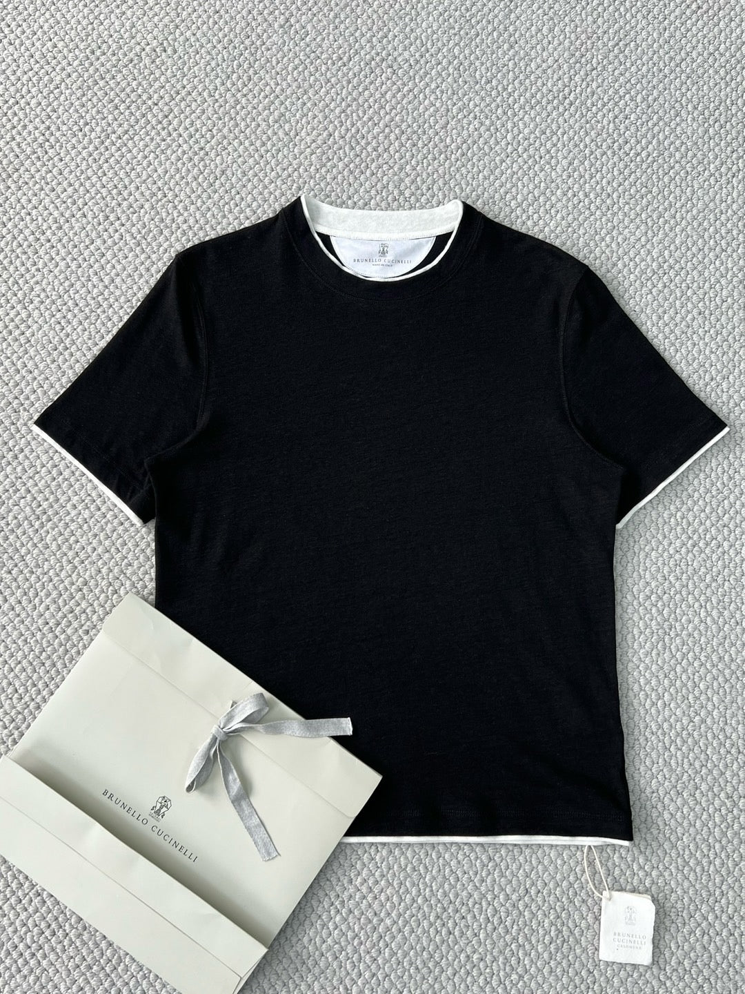 T-shirt à manches courtes et col ras du cou Brunello Cucinell! Fit