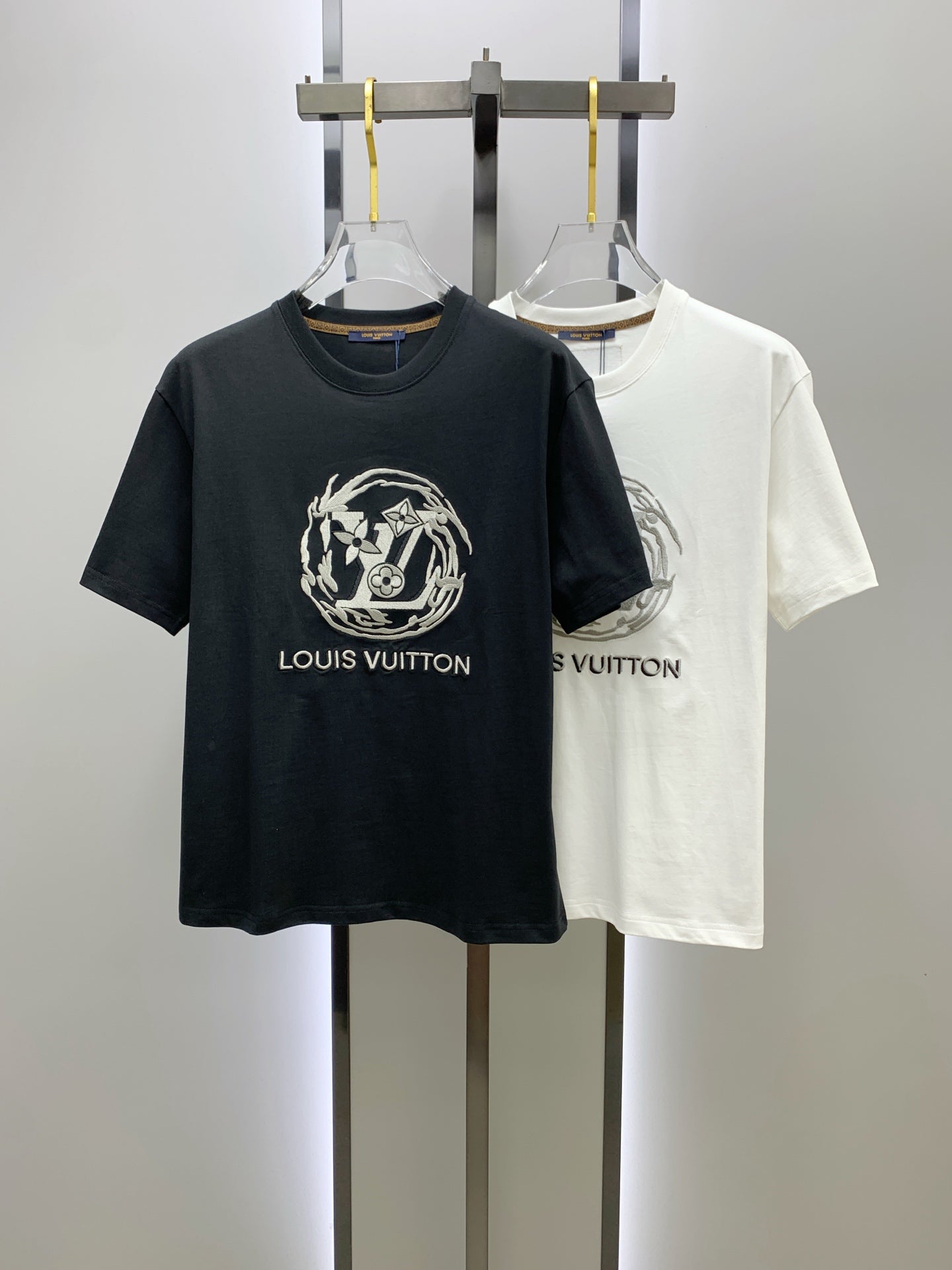 LV Cotton short-sleeved T-shirt in Classic Logo
